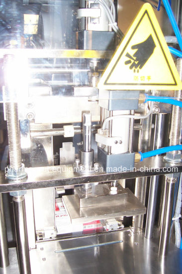Factory Supply Straight-Line Film Wrapping Machine Bsr-180A